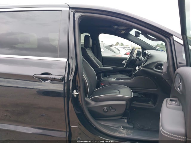2026 Chrysler Pacifica Limited მანქანა იყიდება აუქციონზე, vin: 2C4RC1GG4TR239469, აუქციონის ნომერი: 44588950