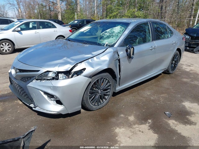 44588995 :رقم المزاد ، 4T1B11HK3JU043660 vin ، 2018 Toyota Camry Se مزاد بيع