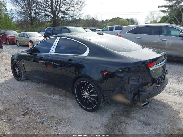 2010 JAGUAR XF SAJWA0GB8ALR57900 Photo 2