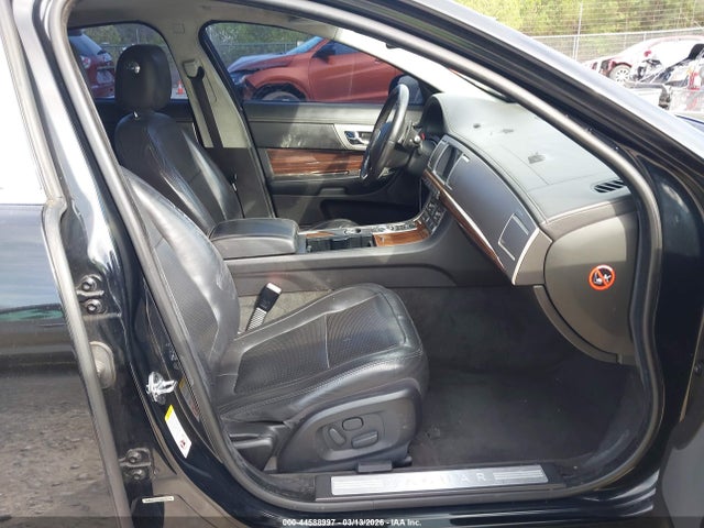 2010 JAGUAR XF SAJWA0GB8ALR57900 Photo 4