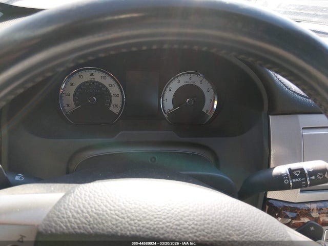 2011 JAGUAR XF SAJWA0FB8BLR94626 Photo 6