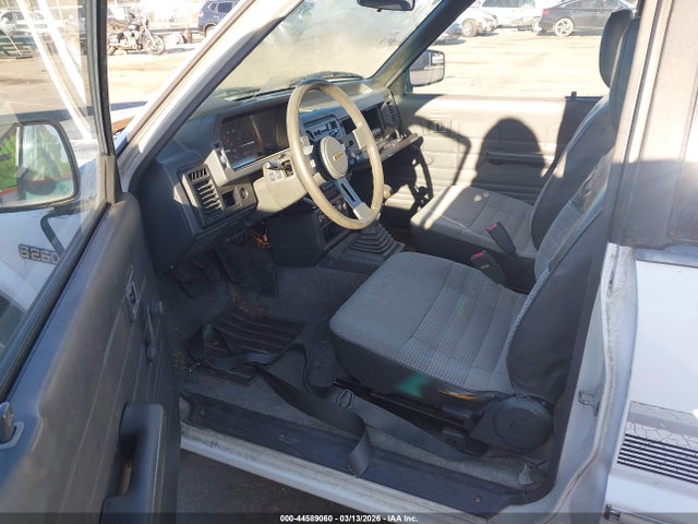 44589060 :رقم المزاد ، JM2UF3143L0929716 vin ، 1990 Mazda B2600 Cab Plus مزاد بيع