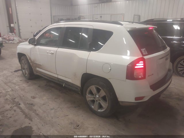 2014 Jeep Compass Latitude მანქანა იყიდება აუქციონზე, vin: 1C4NJDEB9ED599842, აუქციონის ნომერი: 44589081