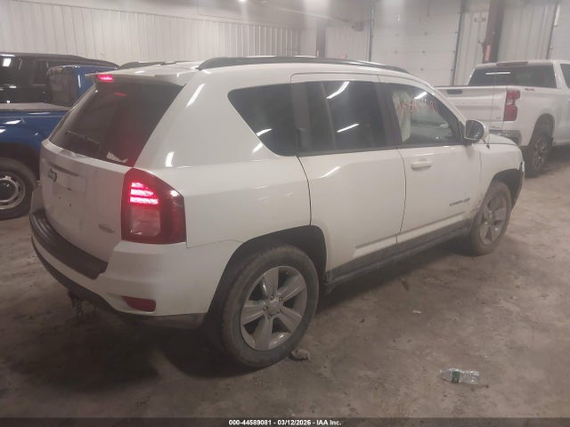 2014 Jeep Compass Latitude მანქანა იყიდება აუქციონზე, vin: 1C4NJDEB9ED599842, აუქციონის ნომერი: 44589081