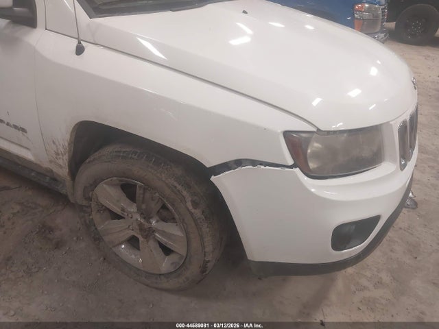2014 Jeep Compass Latitude მანქანა იყიდება აუქციონზე, vin: 1C4NJDEB9ED599842, აუქციონის ნომერი: 44589081