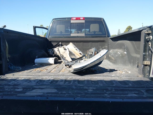 3C6UR4FLXHG707458 RAM 2500 Laramie Longhorn 4x2 6&#039;4 Box