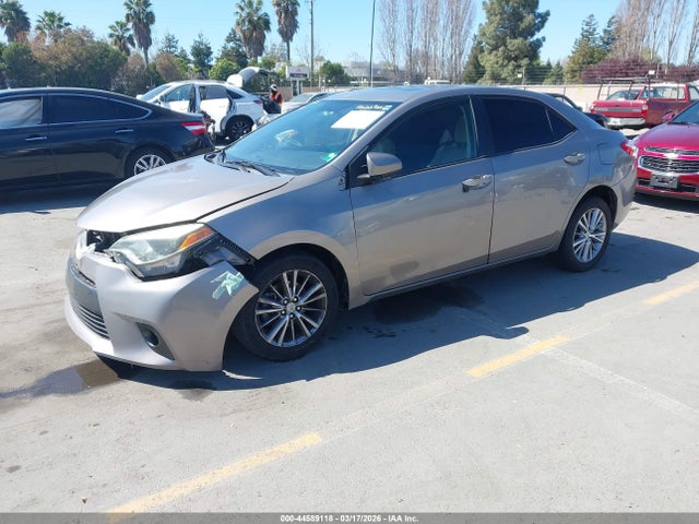 Toyota Corolla Le Plus 2015 5YFBURHE8FP318285 Image 2