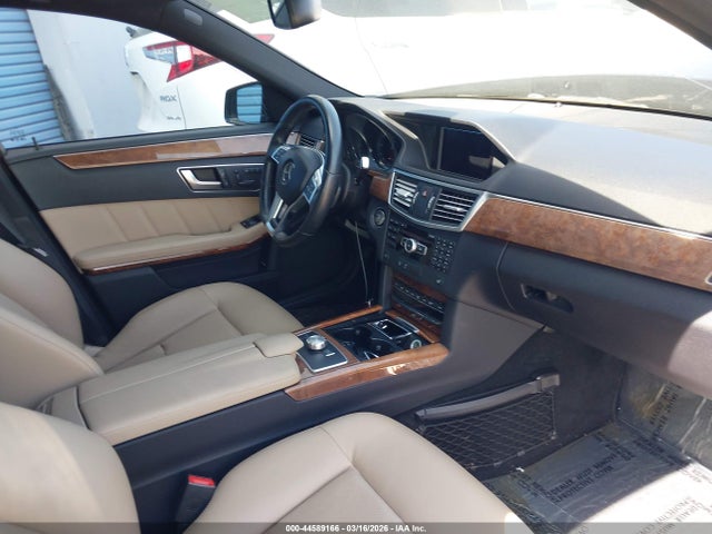 2013 Mercedes-benz E 350 მანქანა იყიდება აუქციონზე, vin: WDDHF5KB0DA746788, აუქციონის ნომერი: 44589166