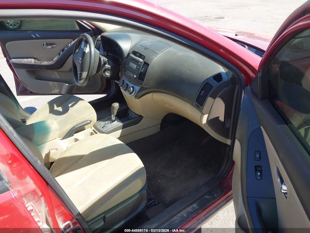 2010 HYUNDAI ELANTRA KMHDU4AD1AU140904 Photo 4