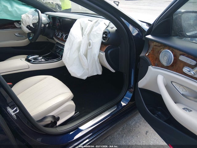 2018 MERCEDES-BENZ E 300 WDDZF4JB2JA436668 Photo 4