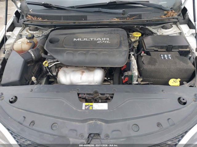 Aukcja sprzedaży 2015 Chrysler 200 C, vin: 1C3CCCCB9FN569013, numer aukcji: 44589206