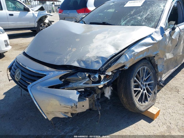 44589232 :رقم المزاد ، JTHBK1GG2G2225898 vin ، 2016 Lexus Es 350 مزاد بيع