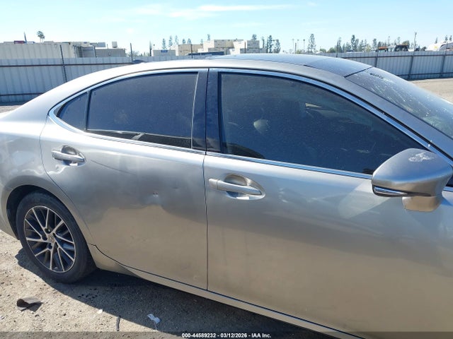 44589232 :رقم المزاد ، JTHBK1GG2G2225898 vin ، 2016 Lexus Es 350 مزاد بيع