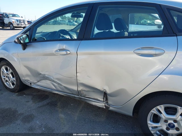 Ford FIESTA SE 2015 3FADP4BJ8FM221593 Image 17