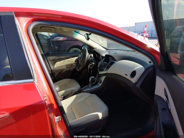 2014 CHEVROLET CRUZE 1G1PE5SB5E7411509 Photo 4