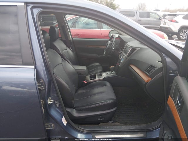 2014 Subaru Outback 2.5i Limited მანქანა იყიდება აუქციონზე, vin: 4S4BRBMC3E3275507, აუქციონის ნომერი: 44589307