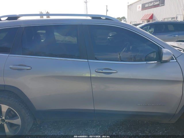 44589351 :رقم المزاد ، 1C4PJLDB2LD535157 vin ، 2020 Jeep Cherokee Limited Fwd مزاد بيع