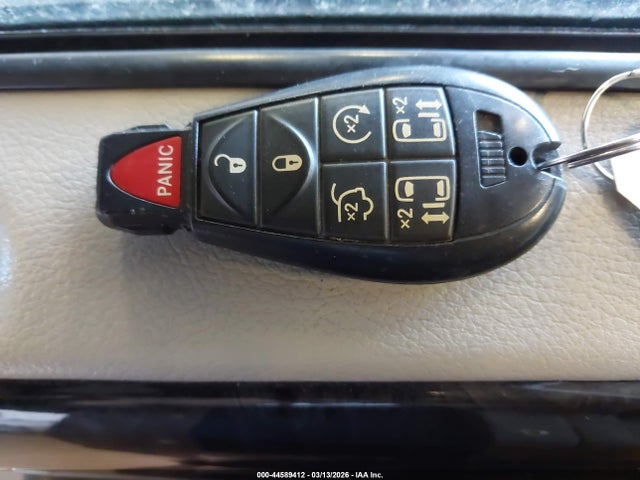 2011 CHRYSLER TOWN & COUNTRY 2A4RR8DG5BR797934 Photo 10