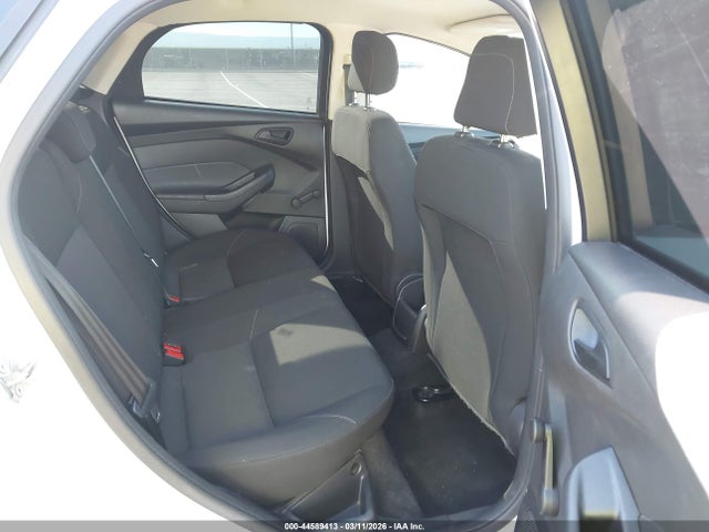 Ford FOCUS S 2018 1FADP3E26JL230768 Image 8