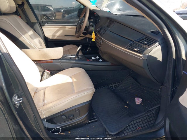 2011 BMW X5 5UXZV4C53BL400349 Photo 4
