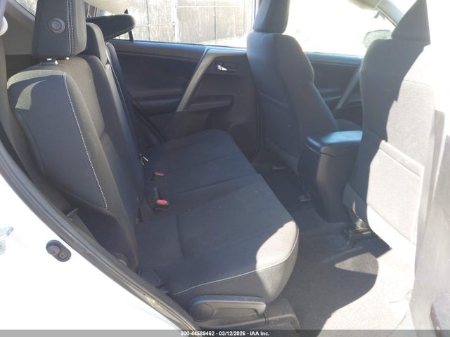 2T3WFREV1JW483951 Toyota Rav4 Xle