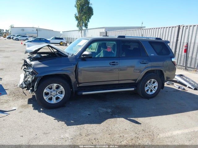 Toyota 4RUNNER SR5 2019 JTEZU5JR5K5210536 Image 15