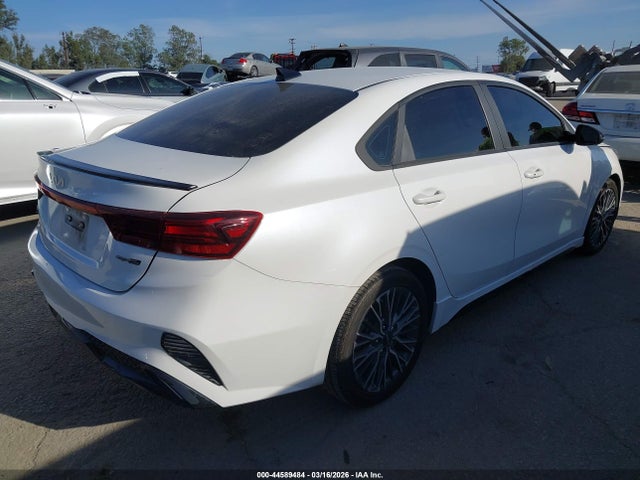 3KPF54AD6PE548168 KIA Forte Gt-line