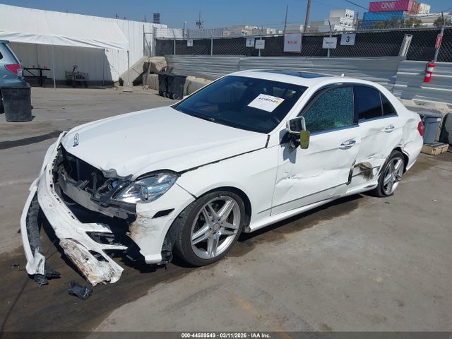 2013 Mercedes-benz E 350 4matic მანქანა იყიდება აუქციონზე, vin: WDDHF8JB2DA739733, აუქციონის ნომერი: 44589549