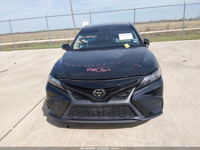 4T1G11AK8RU231067 Toyota CAMRY SE
