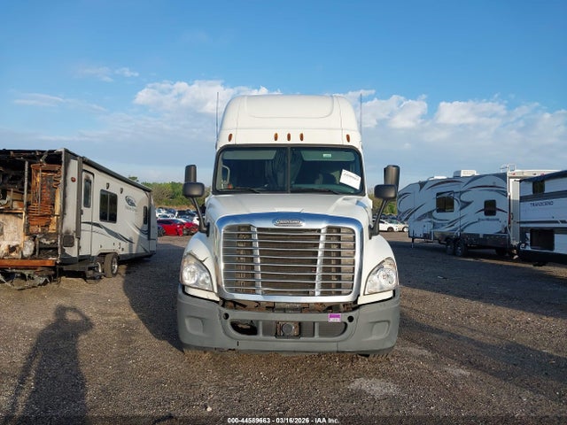 Продажа на аукционе авто 2013 Freightliner Cascadia 125, vin: 3AKJGLDR3DSBV3700, номер лота: 44589663