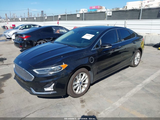 Ford Fusion Energi Titanium 2019 3FA6P0SUXKR114697 Image 2