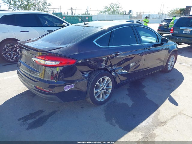 Ford Fusion Energi Titanium 2019 3FA6P0SUXKR114697 Image 4