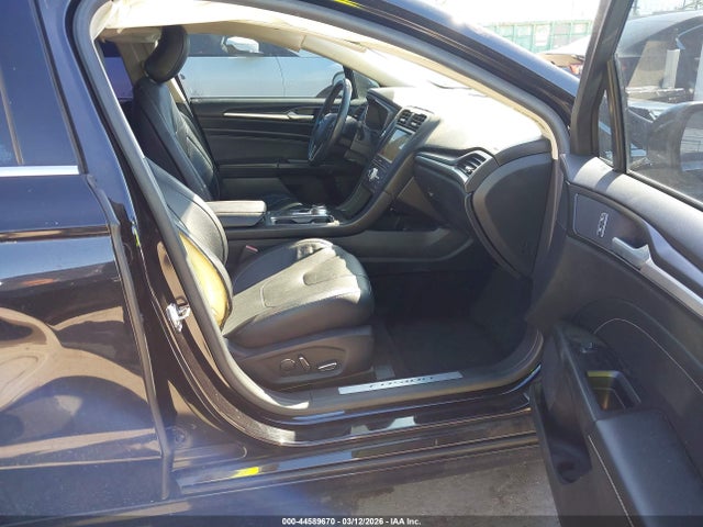 Ford Fusion Energi Titanium 2019 3FA6P0SUXKR114697 Image 5