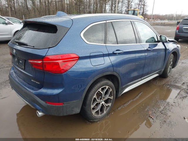 2022 BMW X1 WBXJG9C08N5V17446 Photo 3