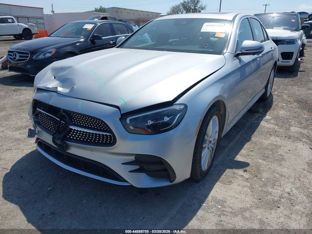 Aukcja sprzedaży 2022 Mercedes-benz E 450 4matic, vin: W1KZF5KB2NB032449, numer aukcji: 44589705