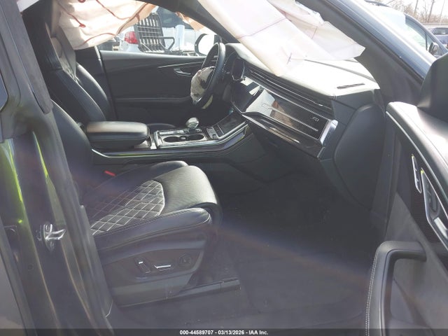 2021 Audi Sq8 Prestige Tfsi Quattro Tiptronic მანქანა იყიდება აუქციონზე, vin: WA1CWBF1XMD031675, აუქციონის ნომერი: 44589707