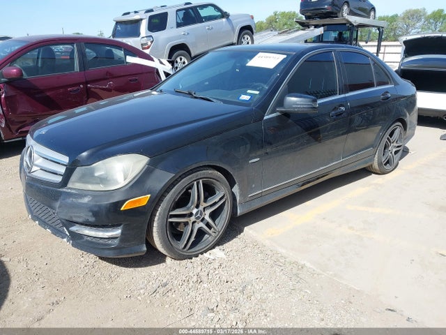 2012 Mercedes-benz C 250 Luxury/sport მანქანა იყიდება აუქციონზე, vin: WDDGF4HBXCR231939, აუქციონის ნომერი: 44589715