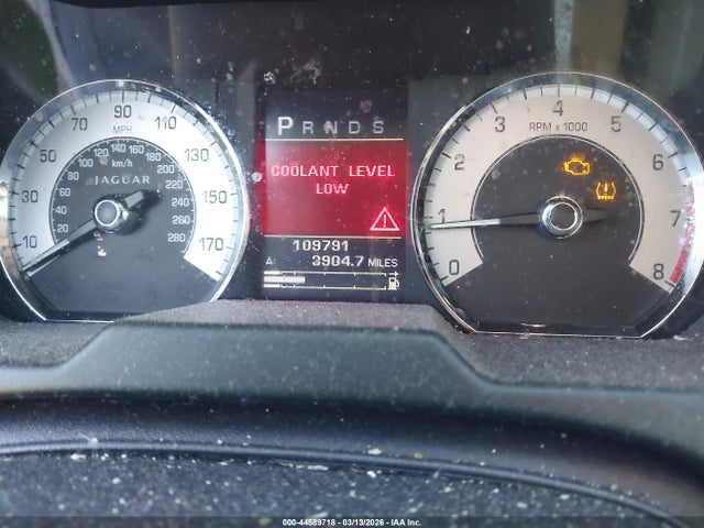 2011 JAGUAR XF SAJWA0FB1BLS16782 Photo 6