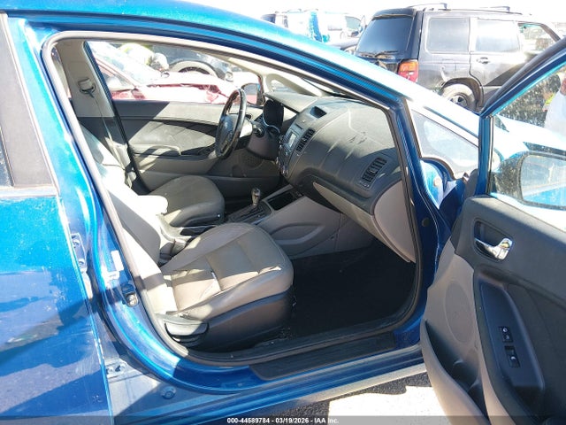 2015 Kia Forte Ex მანქანა იყიდება აუქციონზე, vin: KNAFX5A87F5296666, აუქციონის ნომერი: 44589784