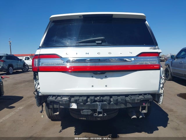 5LMJJ2LT8LEL23053 Lincoln Navigator Reserve