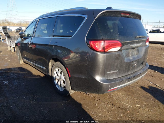 Aukcja sprzedaży 2017 Chrysler Pacifica Touring-l Plus, vin: 2C4RC1EG0HR844812, numer aukcji: 44589849