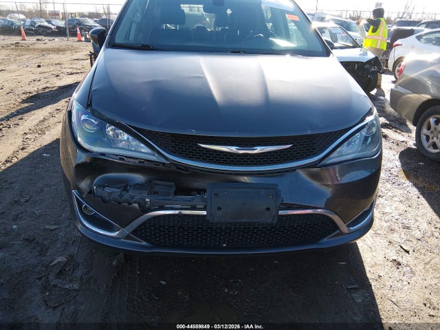 Aukcja sprzedaży 2017 Chrysler Pacifica Touring-l Plus, vin: 2C4RC1EG0HR844812, numer aukcji: 44589849