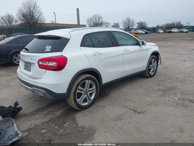 WDCTG4GB2JJ479339 Mercedes-Benz Gla 250 4matic