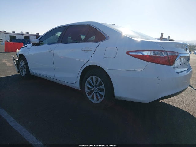 2015 TOYOTA CAMRY HYBRID 4T1BD1FK0FU153678 Photo 2