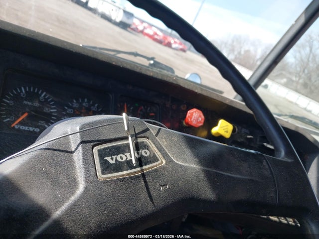 Продажа на аукционе авто 1996 Volvo Aero Wia, vin: 4V4WDBPF4TN717243, номер лота: 44589972