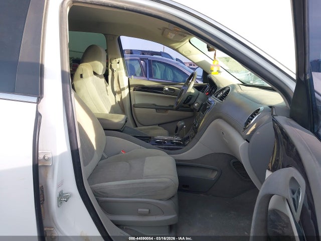 44590054 :رقم المزاد ، 5GAKRAKD3HJ219076 vin ، 2017 Buick Enclave Convenience مزاد بيع