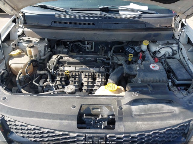 3C4PDCAB9JT309572 Dodge JOURNEY SE