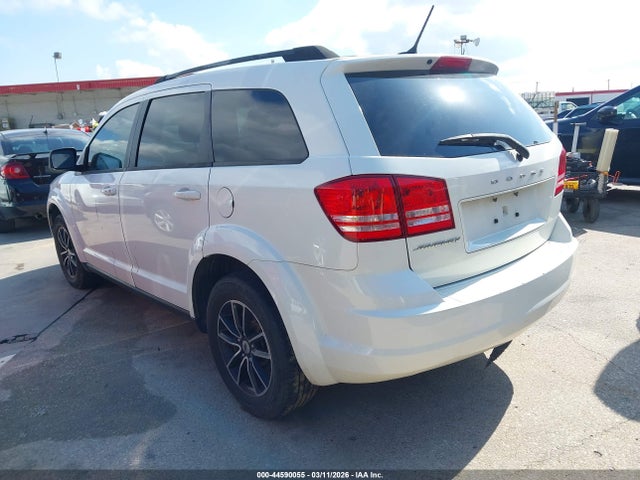 3C4PDCAB9JT309572 Dodge JOURNEY SE