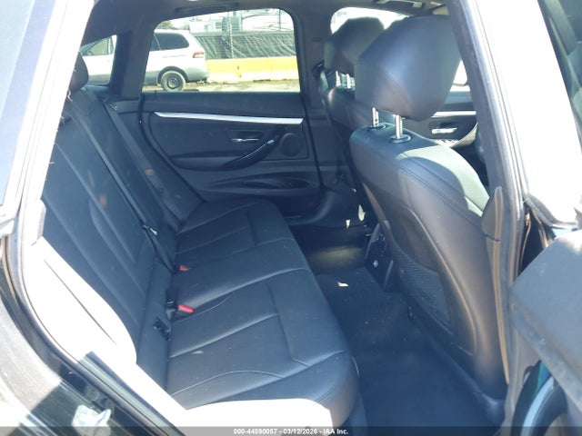 WBA8Z9C58KB220740 BMW 330i Gran Turismo Xdrive