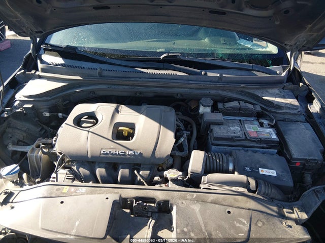 5NPD74LF9HH086332 Hyundai ELANTRA SE